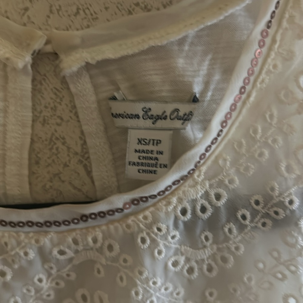 American Eagle top - Picture 2 of 4
